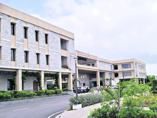 అభివృద్ధి అంతంతే..!