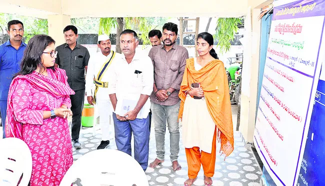 అధికారులు బాధ్యతగా పనిచేయాలి