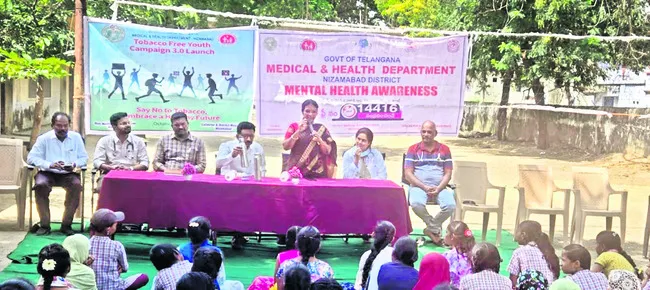 యువత పొగాకుకు దూరంగా ఉండాలి 