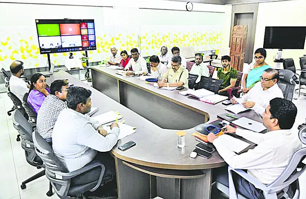 బాణసంచా నిల్వలు, విక్రయాలపై నిఘా 
