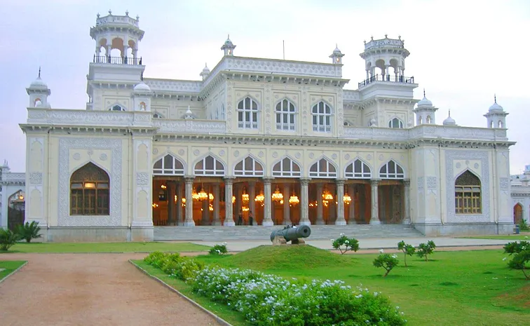 Chowmahalla Palace Exhibition of rare photographs of Mukarram Jah