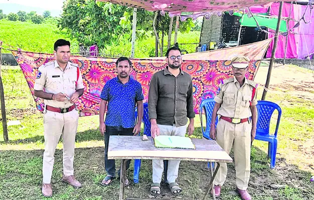 ఎన్నికల చెక్‌పోస్టులు ఎత్తివేత