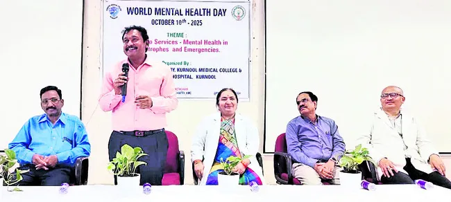 భావోద్వేగాలు నియంత్రణలో ఉంచుకోవాలి