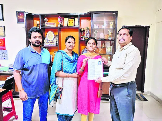 ఆలిండియా యోగా పోటీలకు ఎంపిక
