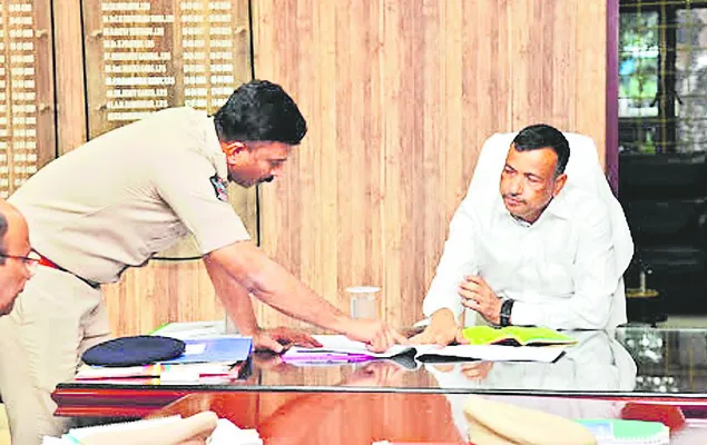 డ్రోన్‌ పెట్రోలింగ్‌  ముమ్మరం చేయాలి 