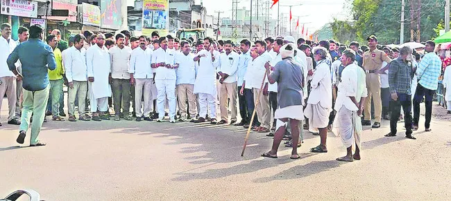 బీసీలపై కేంద్ర ప్రభుత్వం కుట్ర