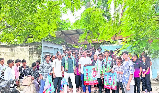 42 శాతం రిజర్వేషన్లు సాధించి తీరుతాం