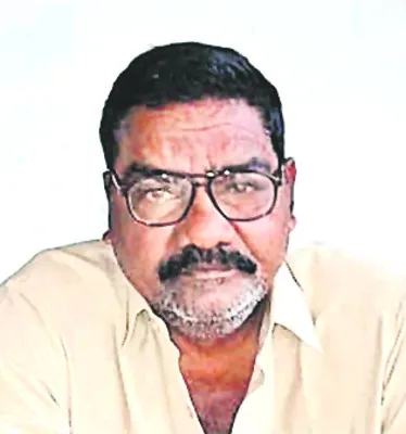 రోడ్డు ప్రమాదంలో వ్యక్తి దుర్మరణం 