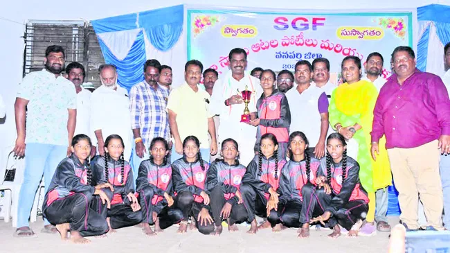 క్రీడాపర్తిగా తీర్చిదిద్దేందుకు కృషి 