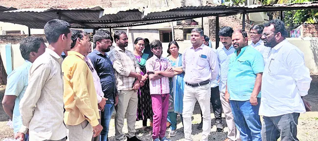 బాదేపల్లి పాఠశాలలో డీఈఓ విచారణ 
