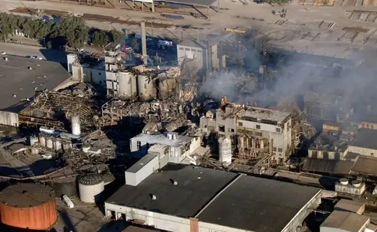 Massive explosion at Tennessee munitions factory leaves 19 people missing