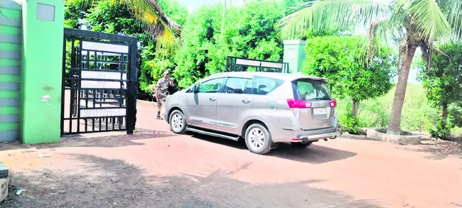 వీకేర్ సీడ్స్లో పూర్తయిన ఐటీ సోదాలు