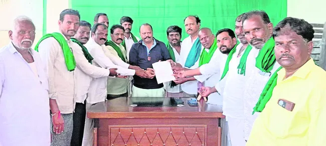 రబీ పంటలకు నీరందించండి