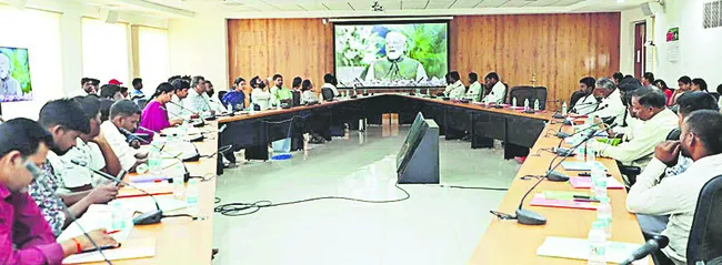 ఉద్యాన పంటలపై దృష్టి సారించాలి