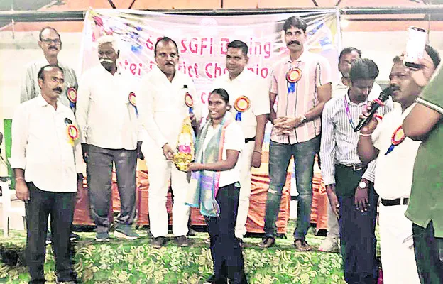 రాష్ట్ర స్థాయి బాక్సింగ్ పోటీలు షురూ