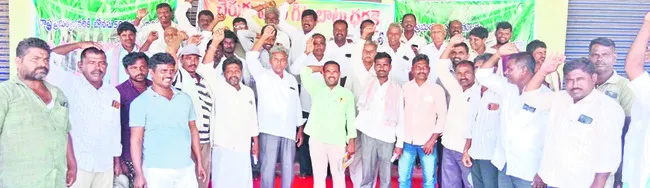 చెరుకు రైతుల సమస్యలు పరిష్కరించాలి