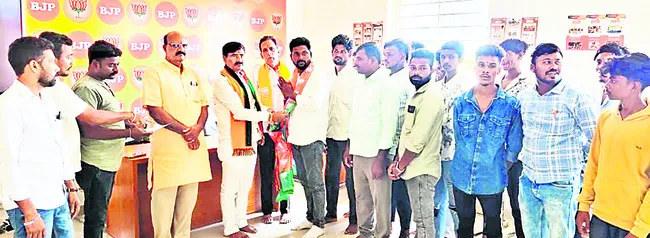 బూత్‌ స్థాయిలో పార్టీని బలోపేతం చేయాలి