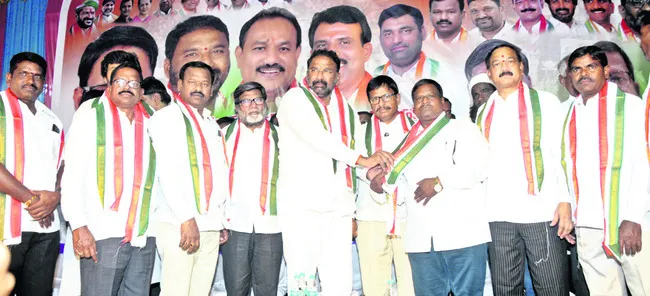 బీసీలకు 42 శాతం రిజర్వేషన్లు అమలు చేస్తాం