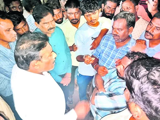 ఓసీపీలో ఉద్రిక్తత