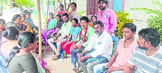 పరిహారం ప్రకటించకపోవడం విచారకరం