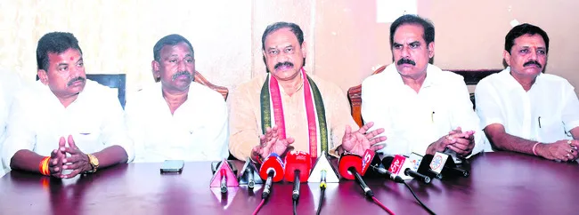 కేంద్ర నిధుల జాప్యంతోనే..