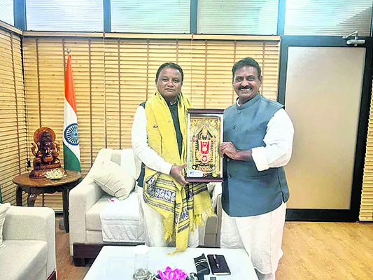 ముఖ్యమంత్రిని కలిసిన తిరుపతి పాణిగ్రాహి