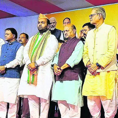బీజేపీలోకి నువాపడ మాజీ ఎమ్మెల్యే కుమారుడు 