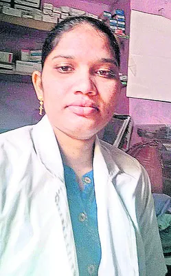 పురుగు మందు తాగి యువతి మృతి