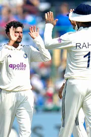 Kuldeep Yadav Takes Fifer, West Indies bowled out for 248 runs11