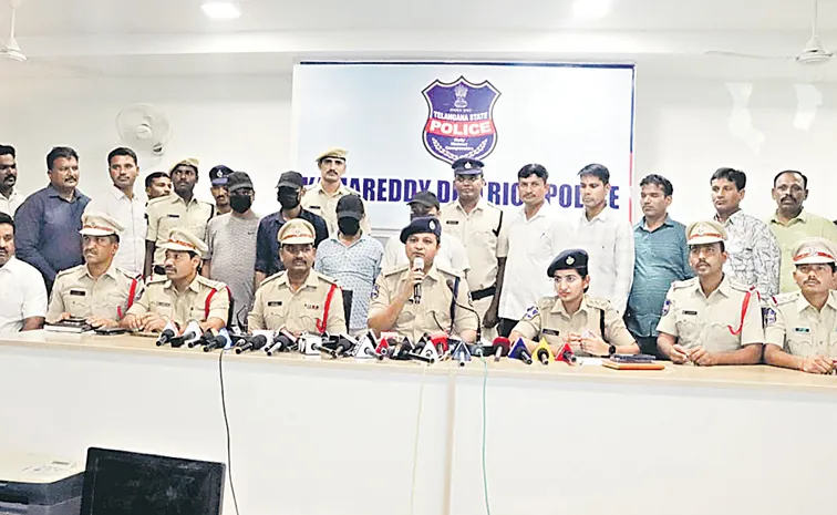 Kamareddy police bust a gang involved in making counterfeit notes
