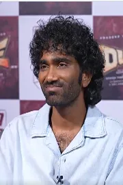 Dragon Hero Pradeep Ranganathan about his Glamour secret8