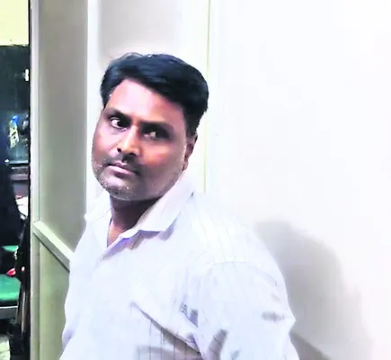 అనుమతి లేకుండా సిజేరియన్‌ ఆపరేషన్లు