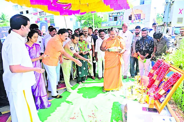 పుట్టపర్తిలో పటిష్ట భద్రత 