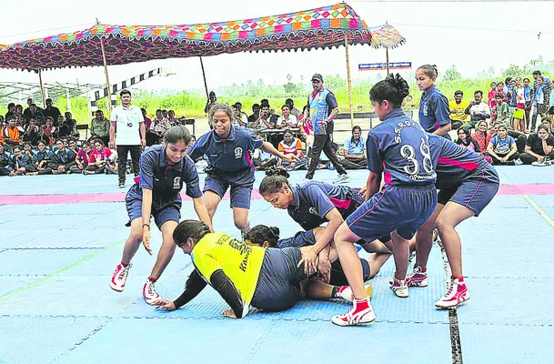 మహిళా కబడ్డీ టోర్నమెంట్ కమ్ సెలెక్షన్స్ ప్రారంభం