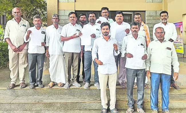 అప్పుల ఊబిలో జీపీలు