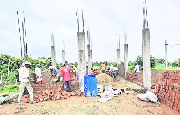 ఫొటోల అప్‌లోడ్‌తో ఇందిరమ్మ బిల్లు 