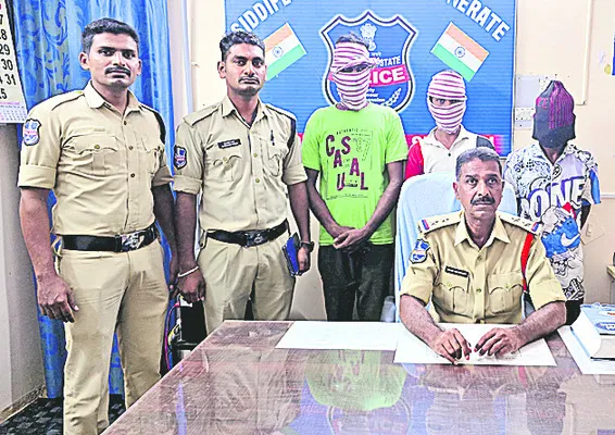 సైబర్‌ నేరాలపై అప్రమత్తంగా ఉండాలి