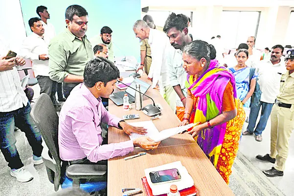 ఎరువుల కొరత లేకుండా చూడాలి