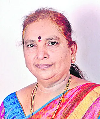 మద్యం ఏరులై పారుతోంది..