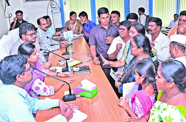 అమ్మా.. మొర ఆలకించరూ..