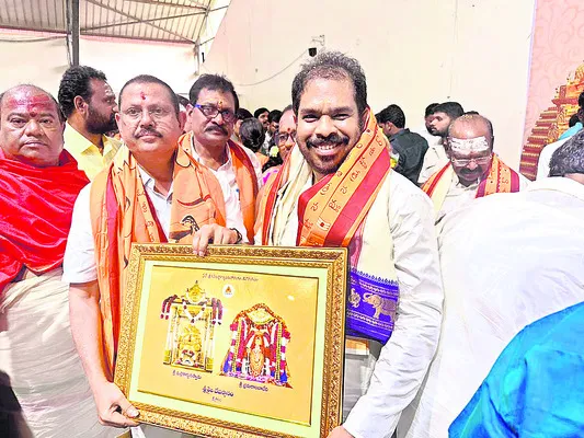 వాయిగుండ్ల వెంకట్ ప్రమాణస్వీకారం