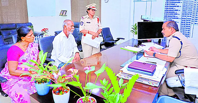 మూడేళ్ల నాటి కేసులో వేధింపులు