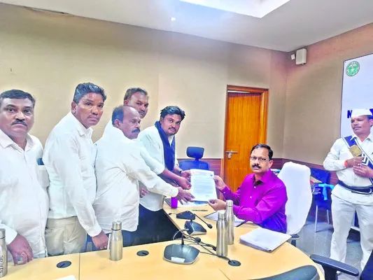 నిందితుడిని అరెస్టు చేయాలి 