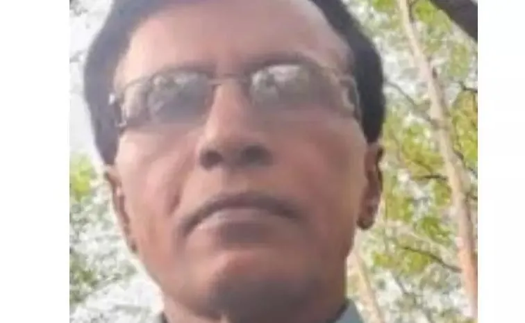 మావోయిస్టులకు భారీ దెబ్బ.. మల్లోజుల లొంగుబాటు