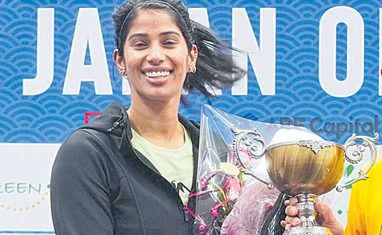 జపాన్‌ ఓపెన్‌ స్క్వాష్‌ టోర్నీ విజేత జోష్నా చినప్ప