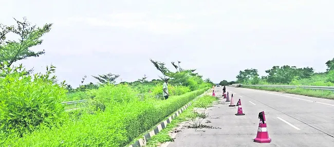 రోడ్డు ప్రమాదాలు నివారించేలా..