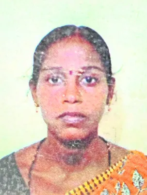 ఆర్మూర్‌లో మహిళ దారుణ హత్య