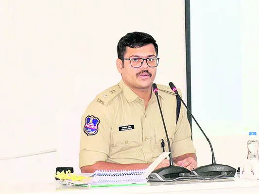 అసాంఘిక కార్యకలాపాలపై ప్రత్యేక నిఘా
