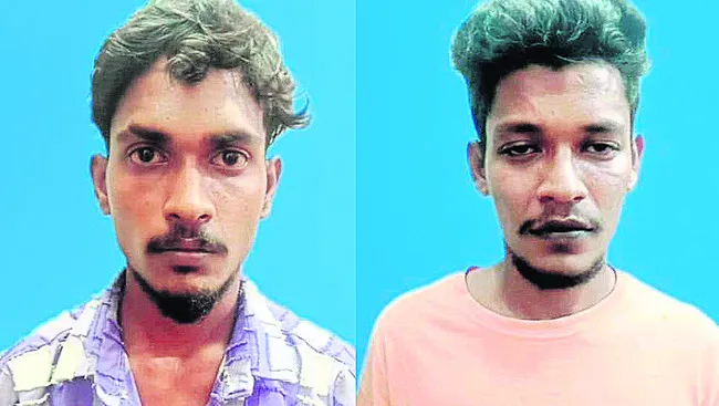 నాటుబాంబులు స్వాధీనం