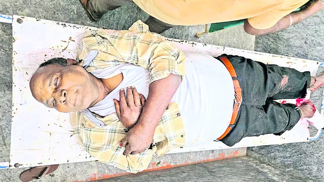 రోడ్డు ప్రమాదంలో రిటైర్డ్ ఏఎస్సై మృతి